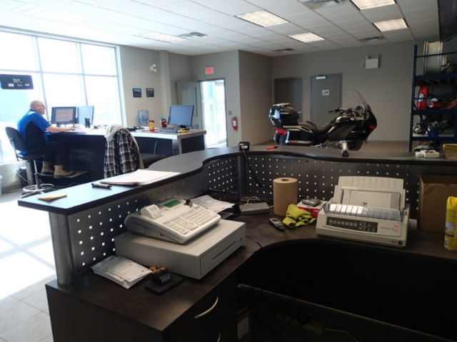 hotchs auto parts warehouse